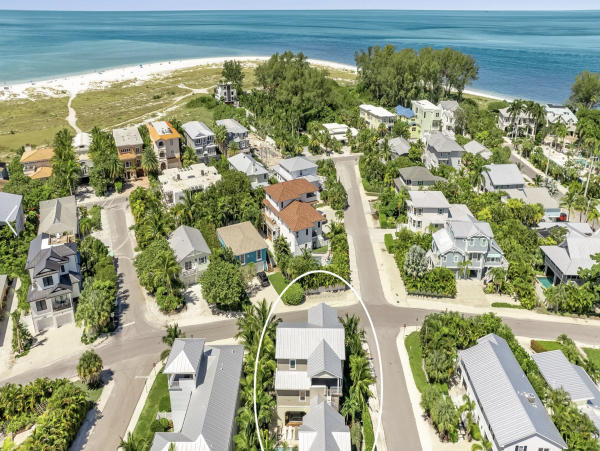 Anna Maria 4 Bedroom Pool Home Home Short Walk to Beach